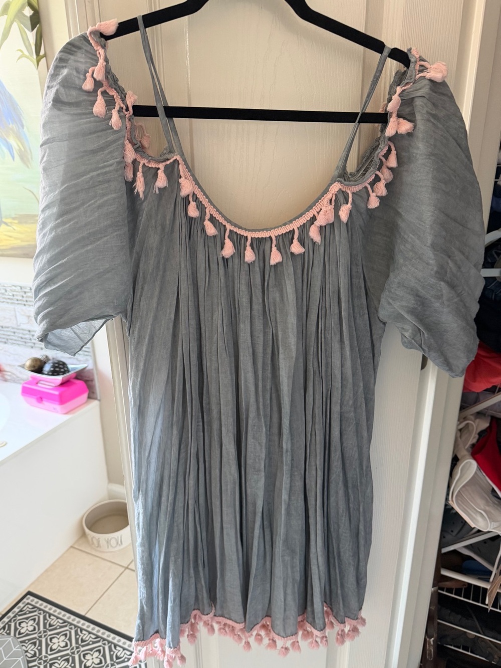 Women’s Gray Dress/Coverup/tunic with Pink Tassel Trim New without tags